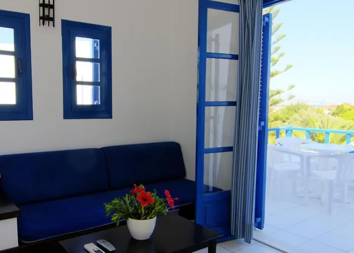 Sirius Aparthotel 3*