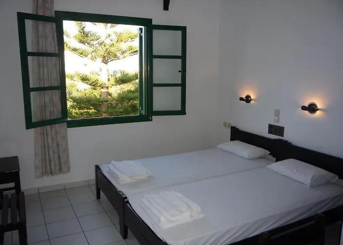 Sirius מלון דירות הרסוניסוס