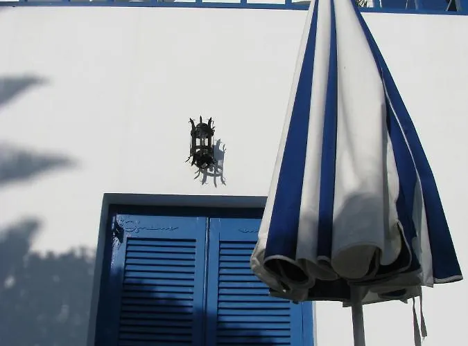 Sirius מלון דירות הרסוניסוס